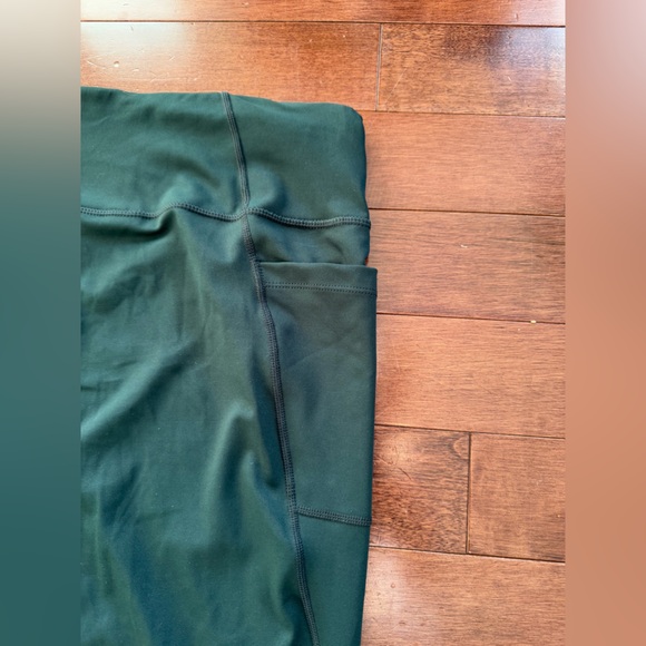 Lole Women’s Capri leggings side Pockets Tight in Forest Green Women’s XXL - Picture 10 of 12